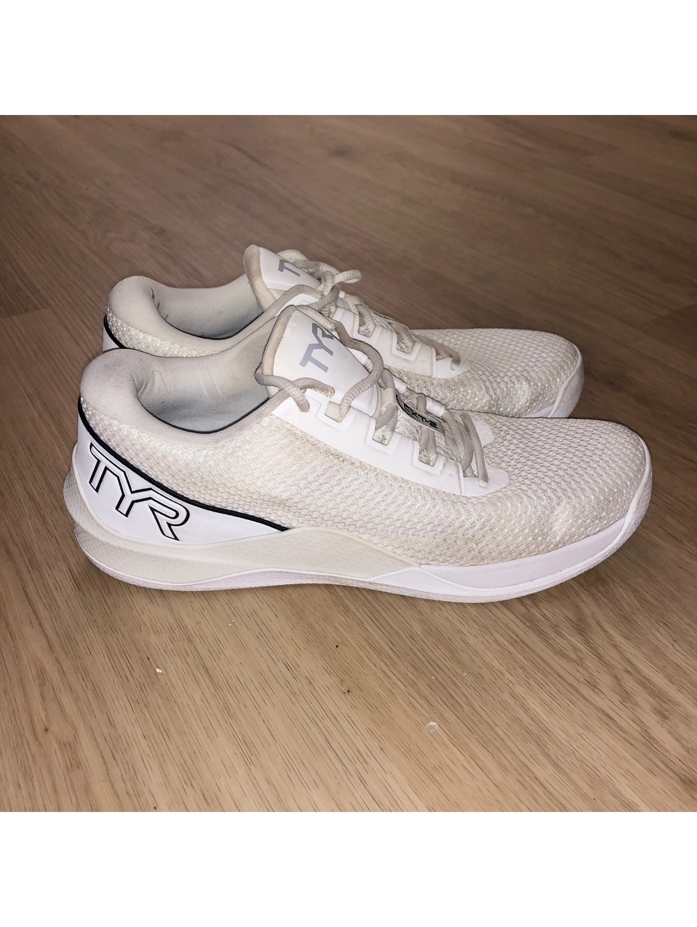 TYR-CXT 2 TRAINING SHOES WHITE BLACK SNEAKERS MENS SIZE 9.5 WOMENS 11 GYM